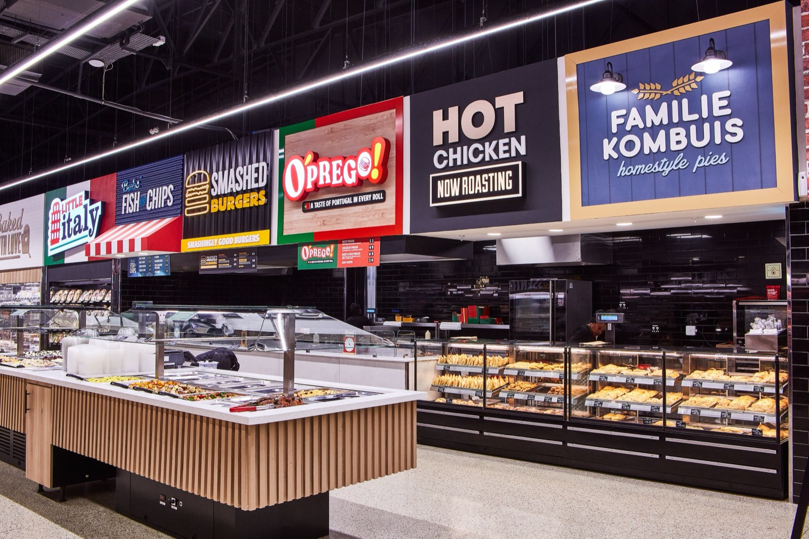 Familie Kombuis and Hot Chicken counter