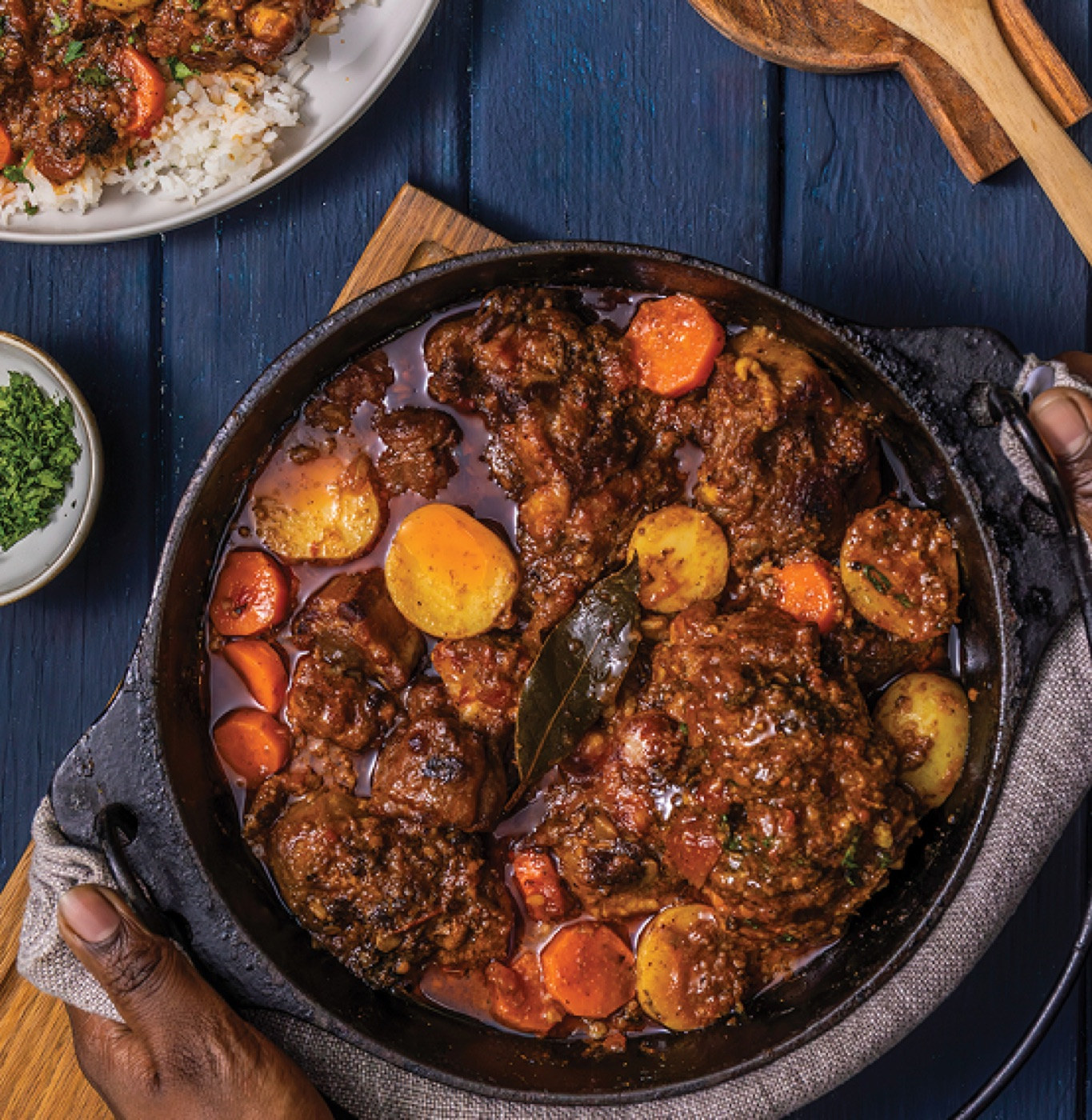 Slow-cooked oxtail potjie